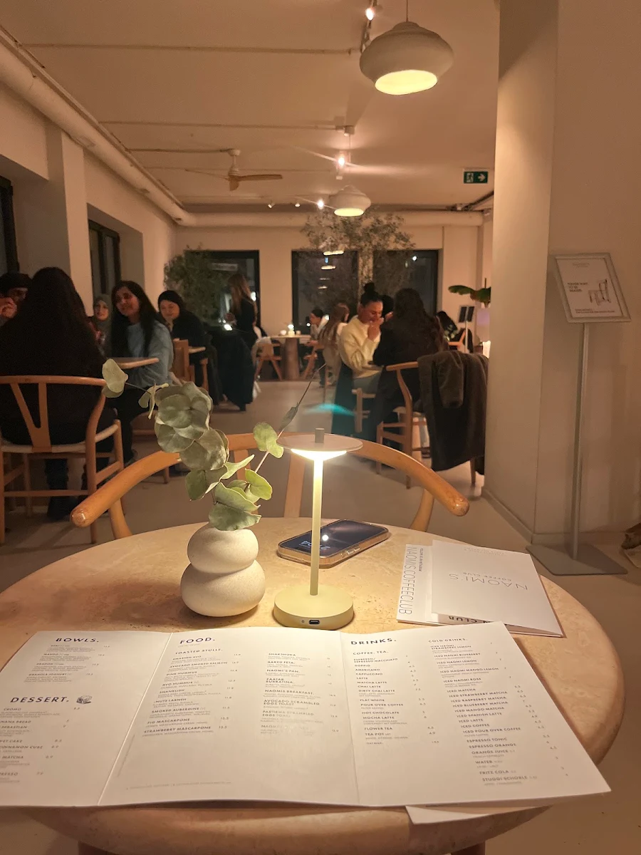 Speisekarte, Naomis Coffee Club