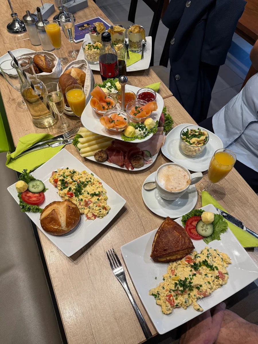 Essen und Trinken, Ehrat's Backhaus