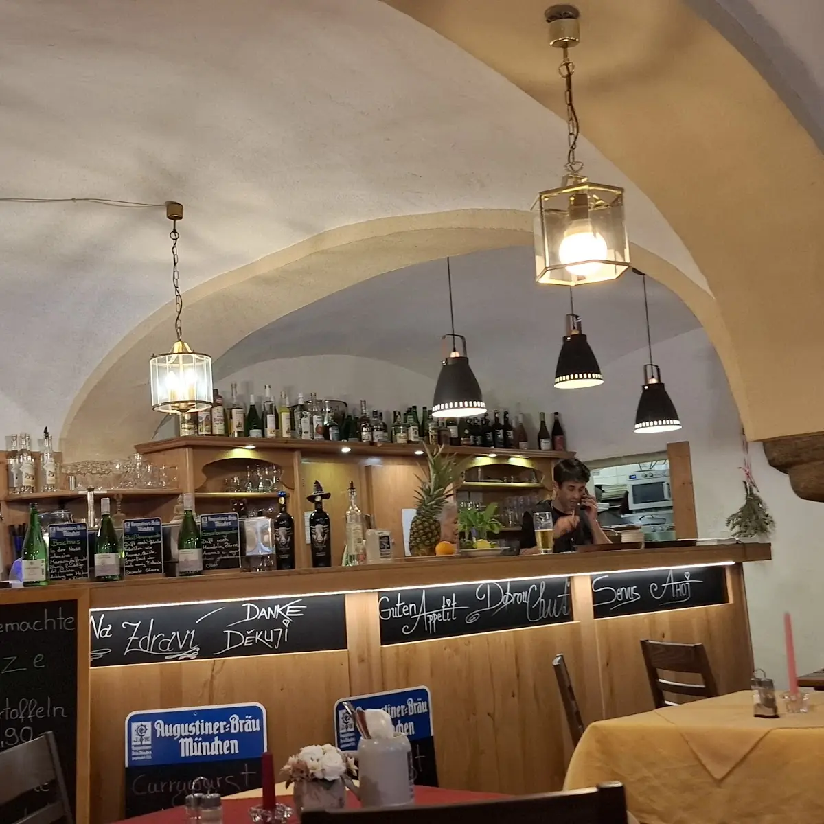 Atmosphäre, Restaurant „Im Gewölbe“