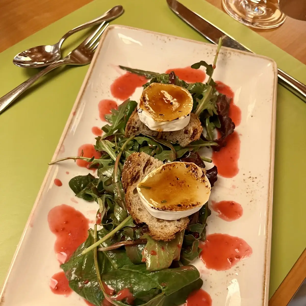 Essen und Trinken, Tides Boutique Hotel