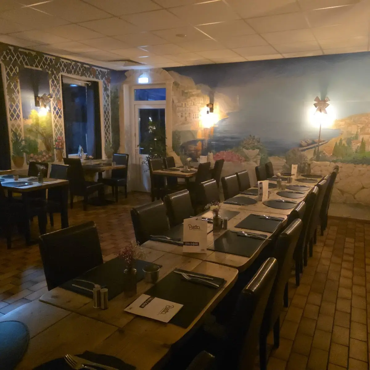 Atmosphäre, Piatto Restaurant & Grill