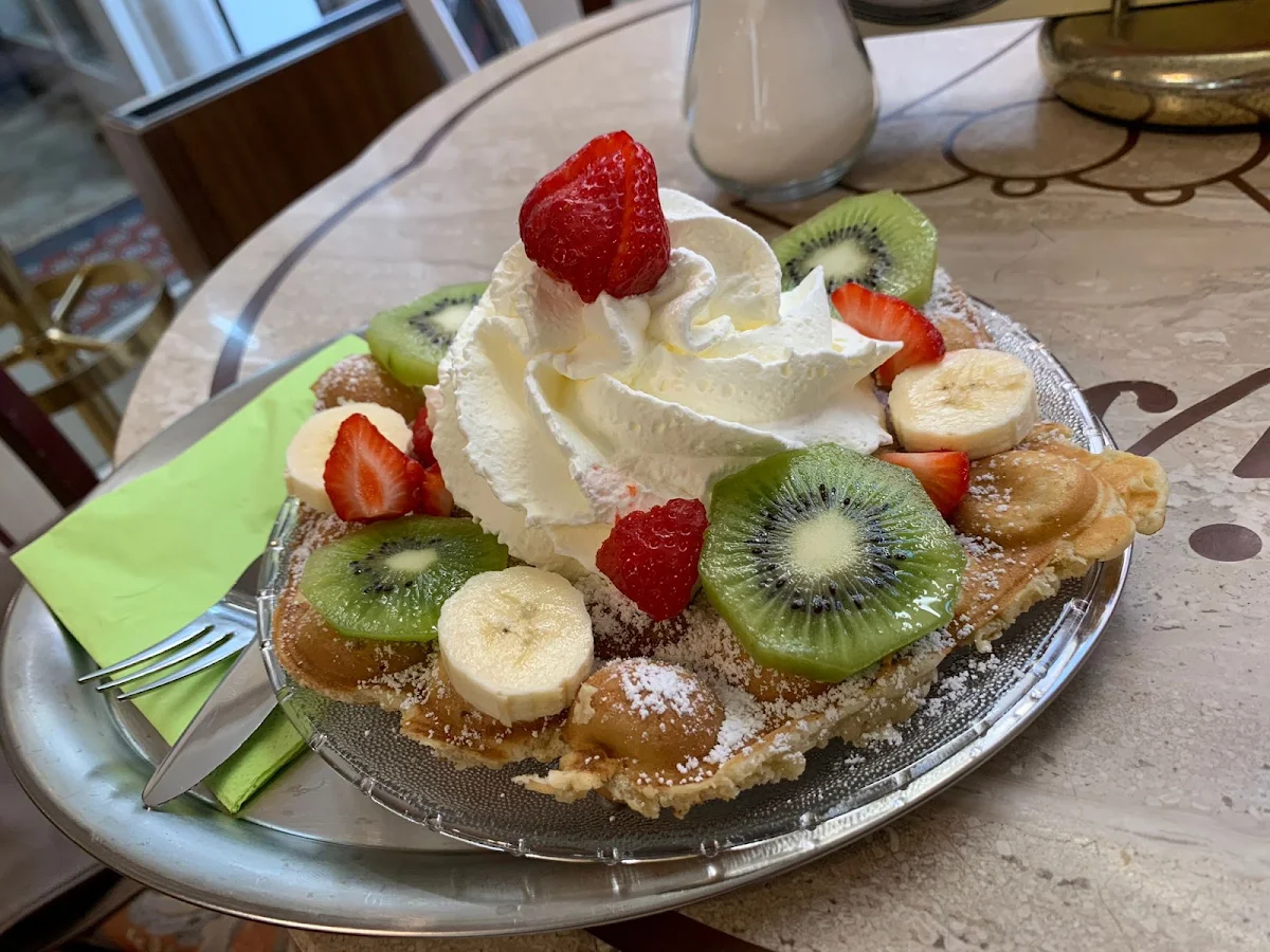 Essen und Trinken, Eiscafé Dolomiten, Echtes italienisches Eis seit 50 Jahren aus den Dolomiten