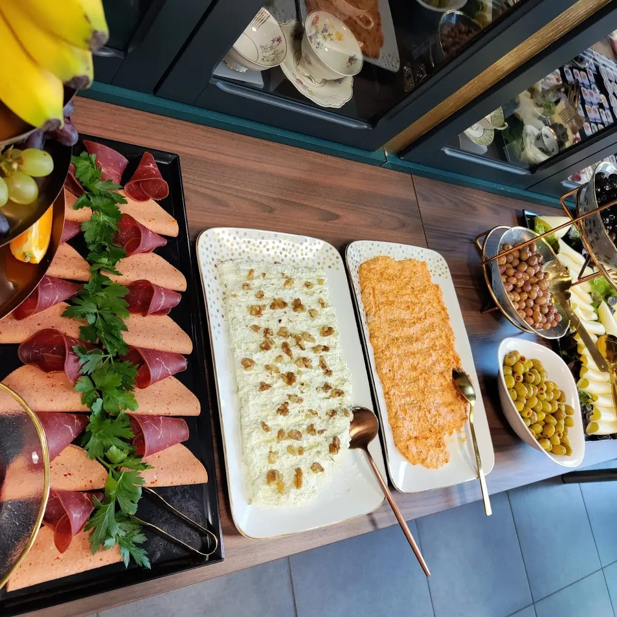 Essen und Trinken, Dilim Cafe