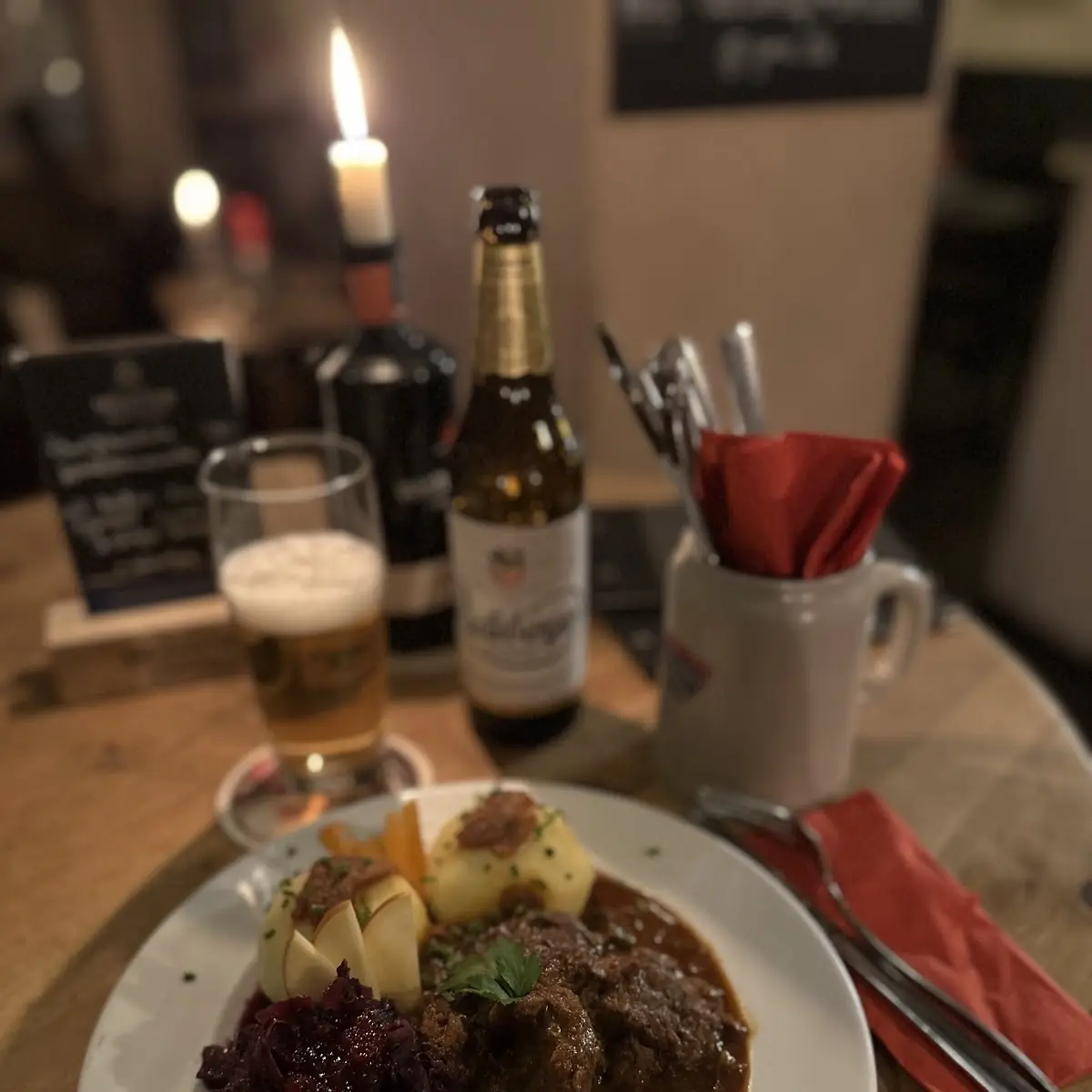 Essen und Trinken, Bottoms Up