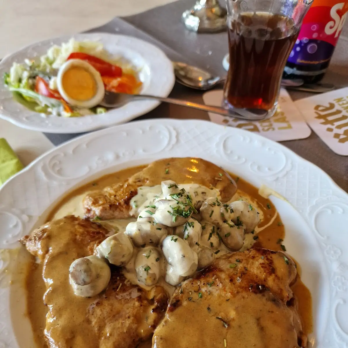 Essen und Trinken photo 2