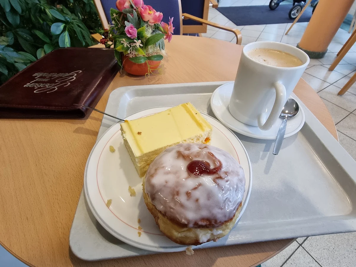 Essen und Trinken photo 2