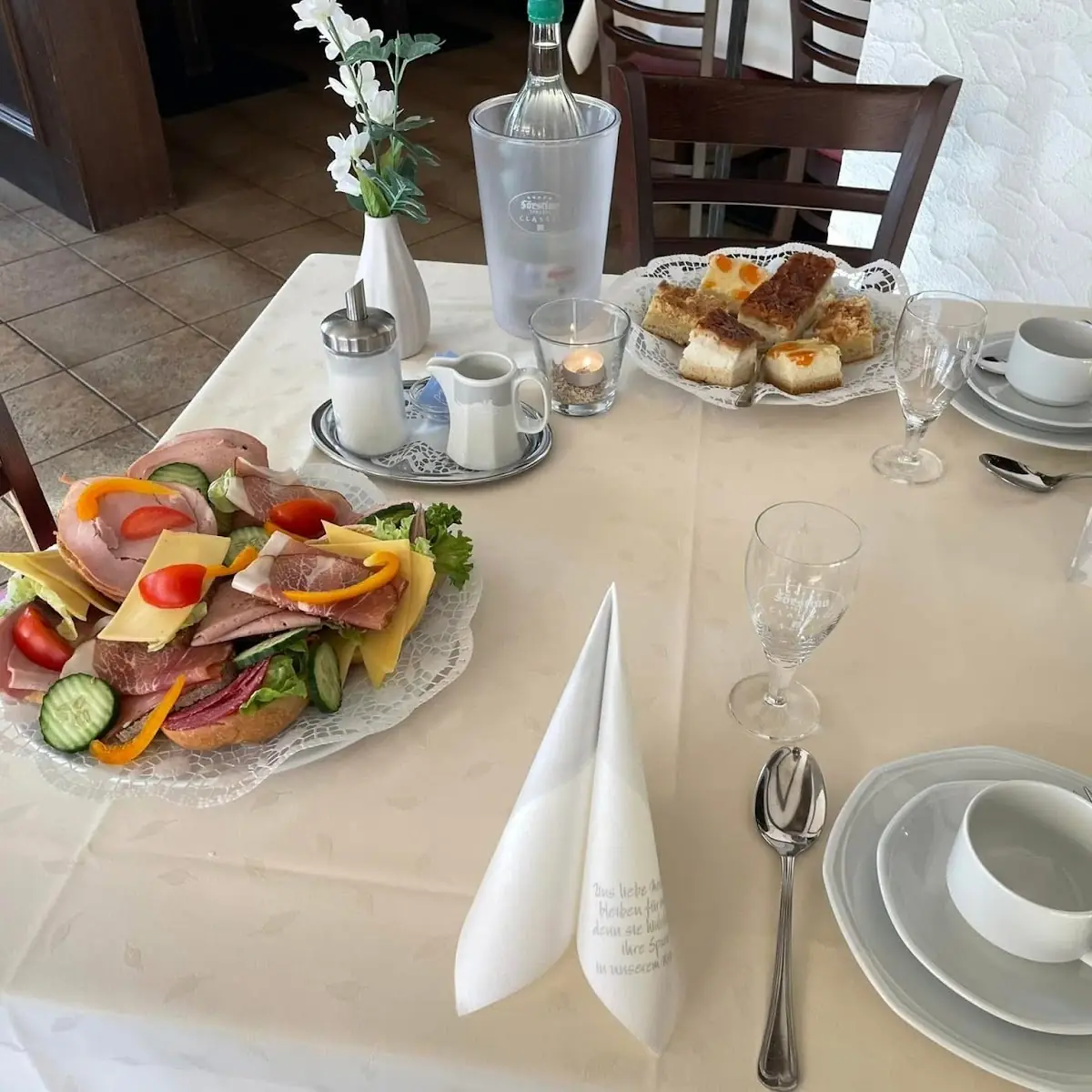 Essen und Trinken, Hotel & Restaurant »Zur Struth« Neueröffnung 13.01.2026 !!! Betreiberwechsel !!!