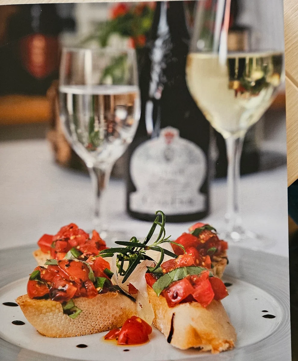 Essen und Trinken, Vereinsheim Zur alten Papierfabrik