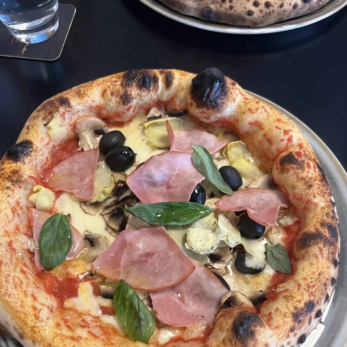 Essen und Trinken, La Cucina - Ristorante Italiano