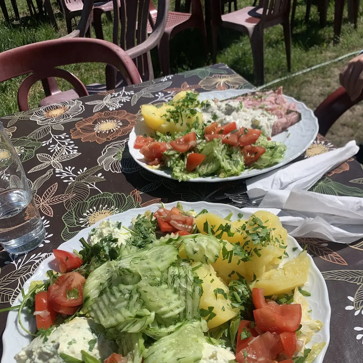 Essen und Trinken photo 2