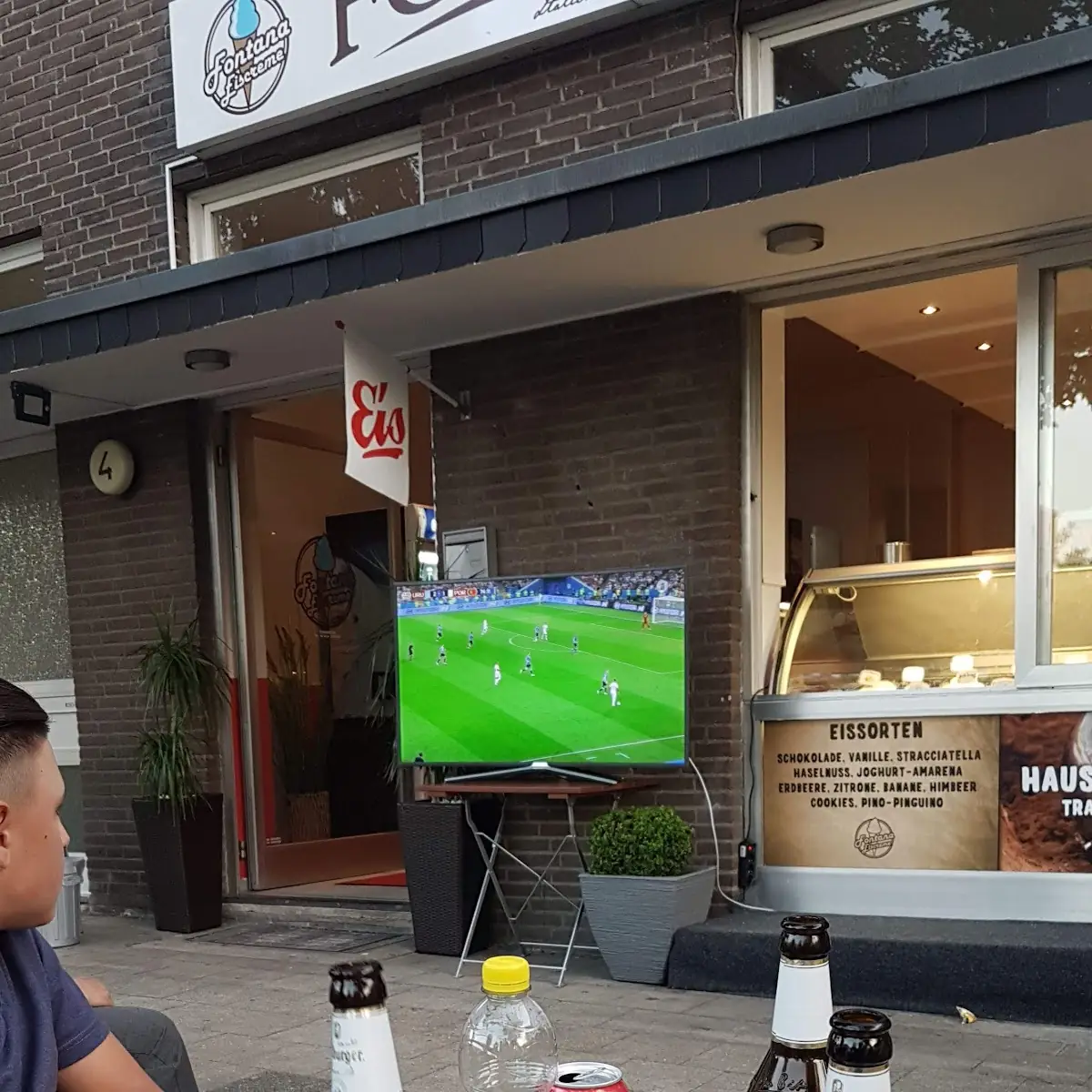Essen und Trinken, Bei Kurt Kebaphaus