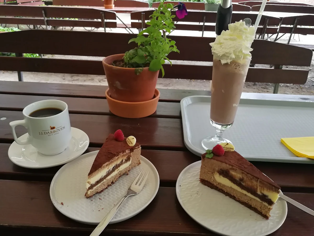 Essen und Trinken photo 2
