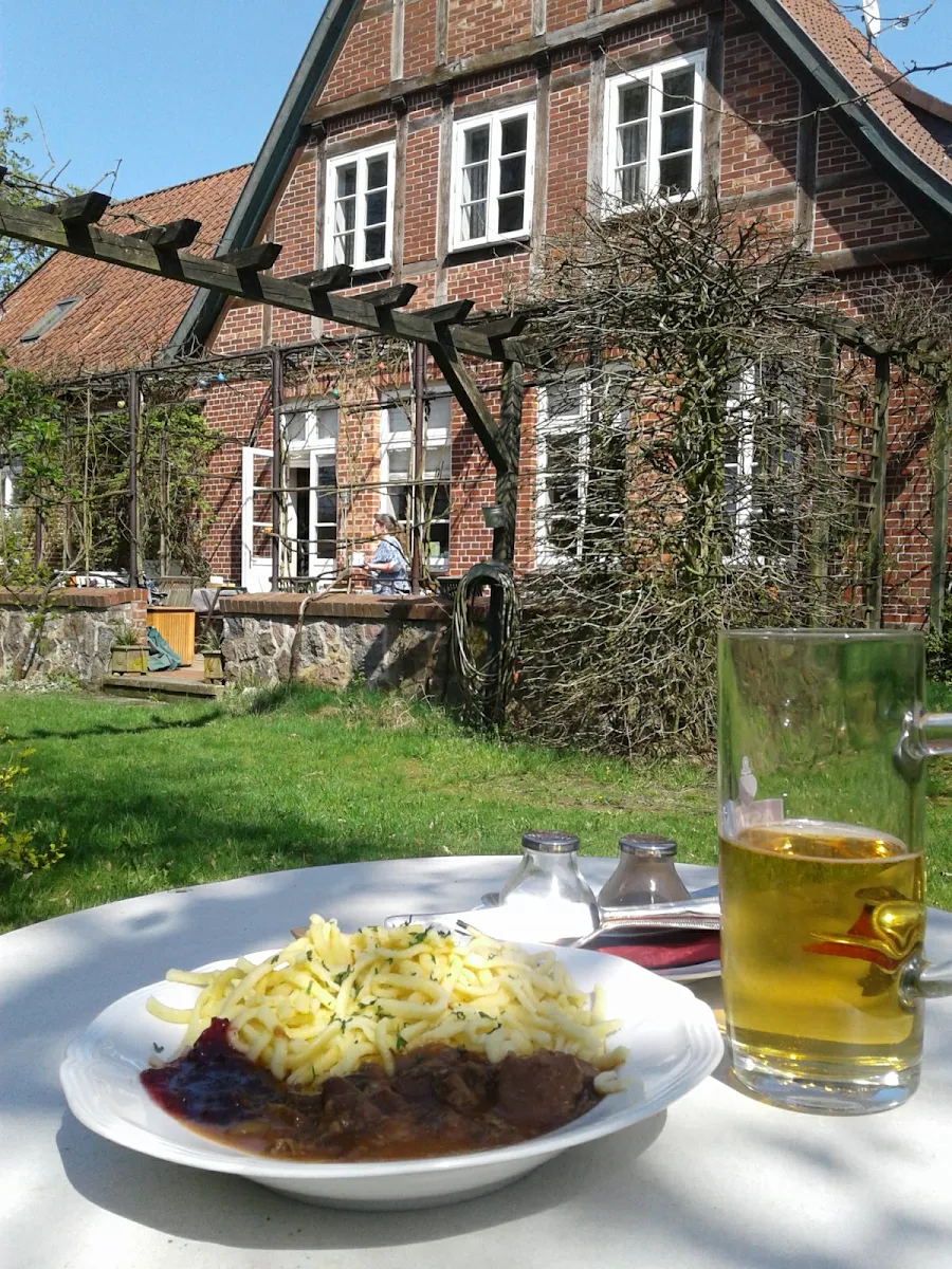 Essen und Trinken, Rasthuus Alte Schule Hoesseringen