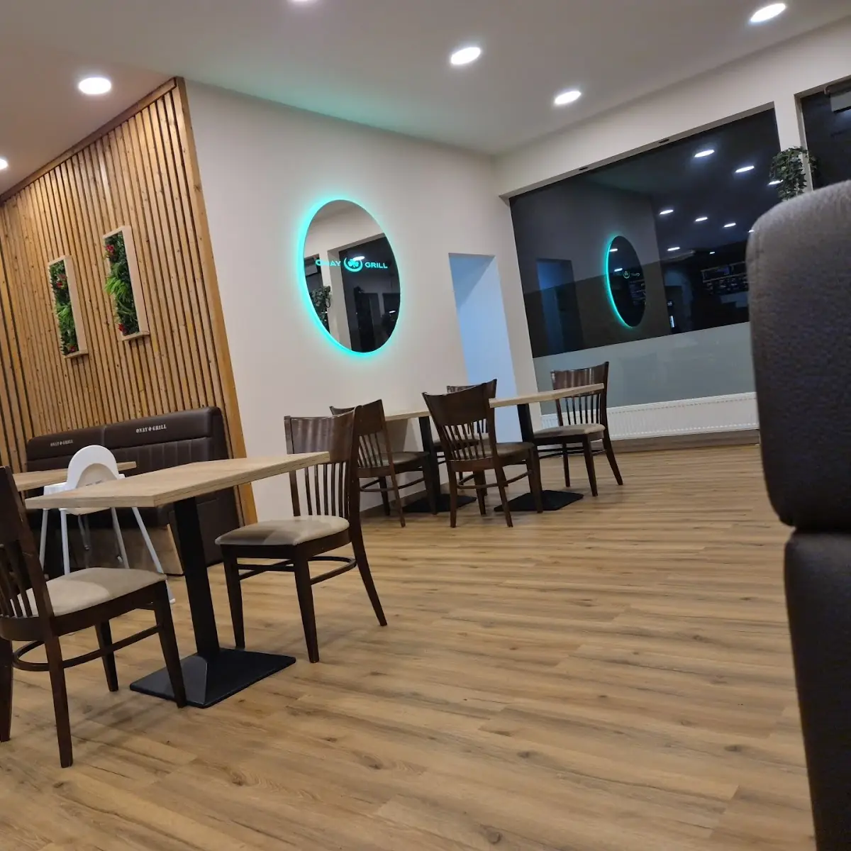Atmosphäre, Onay Grill
