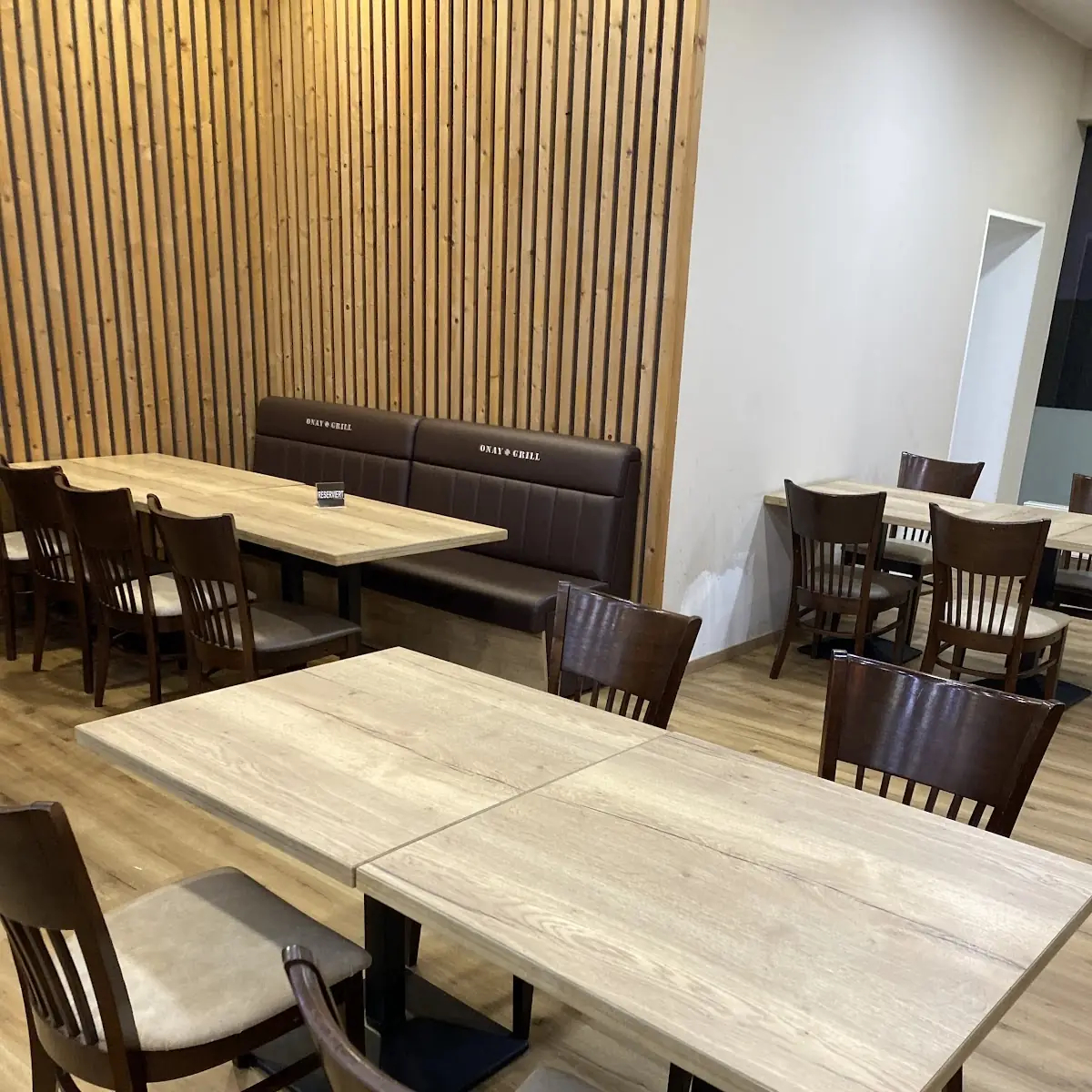Atmosphäre, Onay Grill