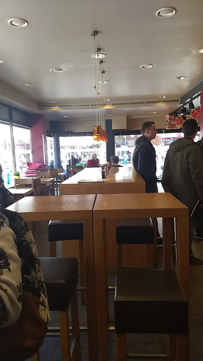 Atmosphäre, Kamps Bäckerei