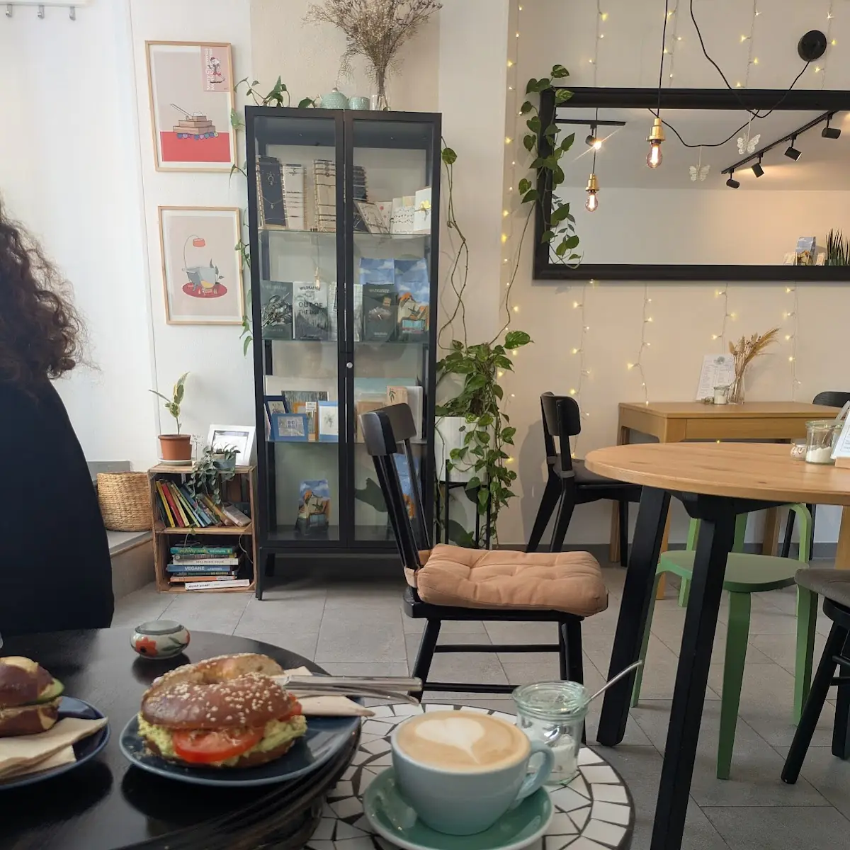 Essen und Trinken, Miri´s Café
