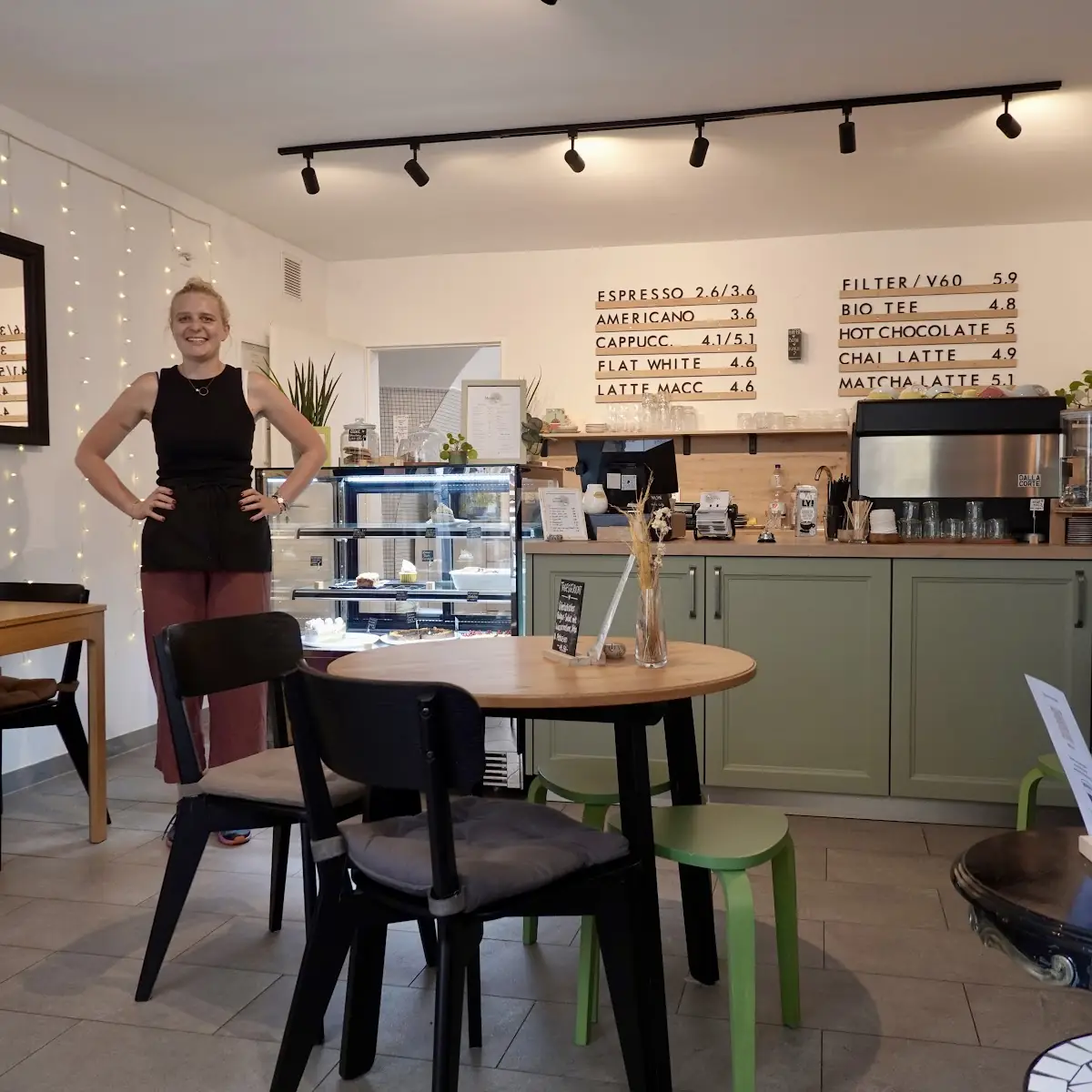 Atmosphäre, Miri´s Café