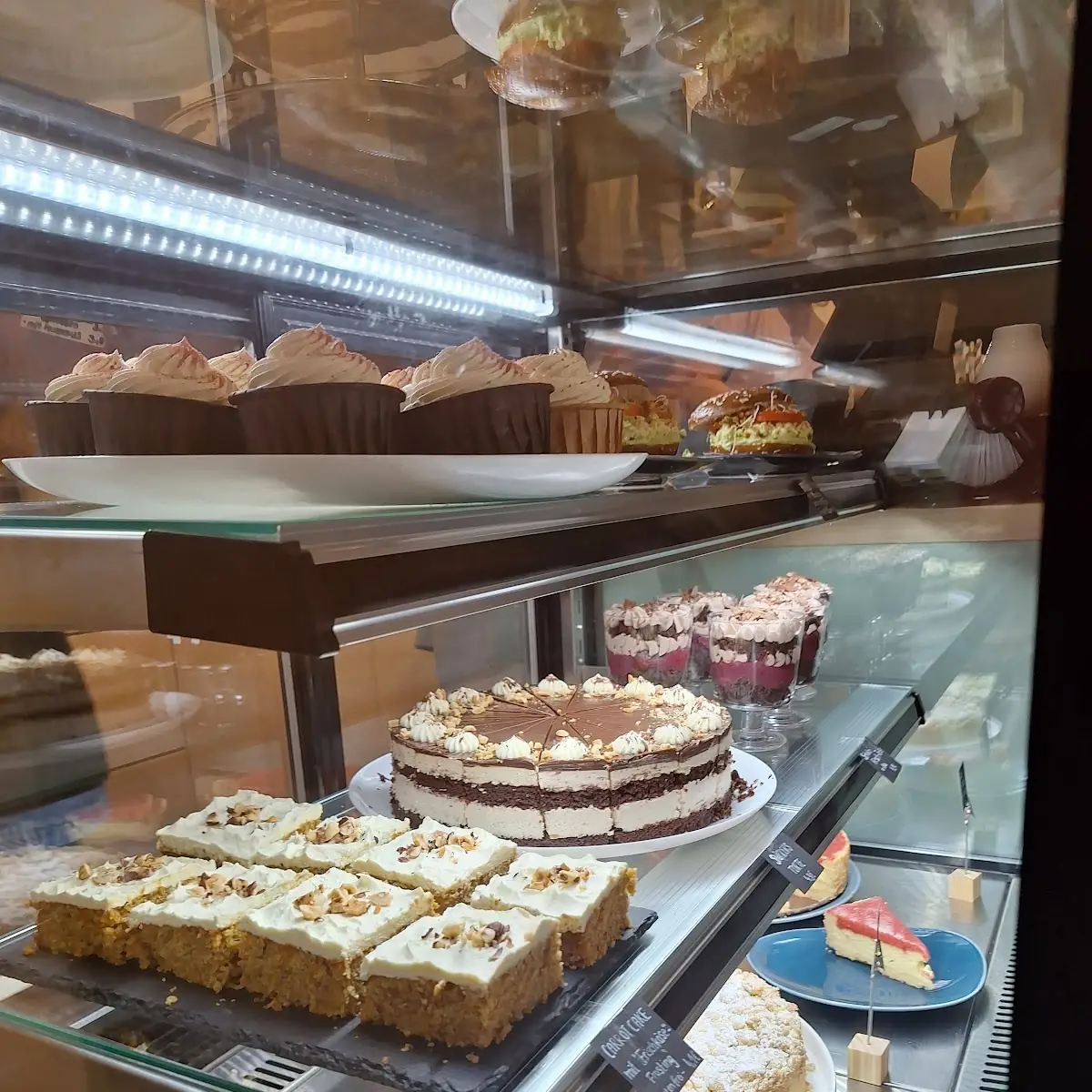 Atmosphäre, Miri´s Café