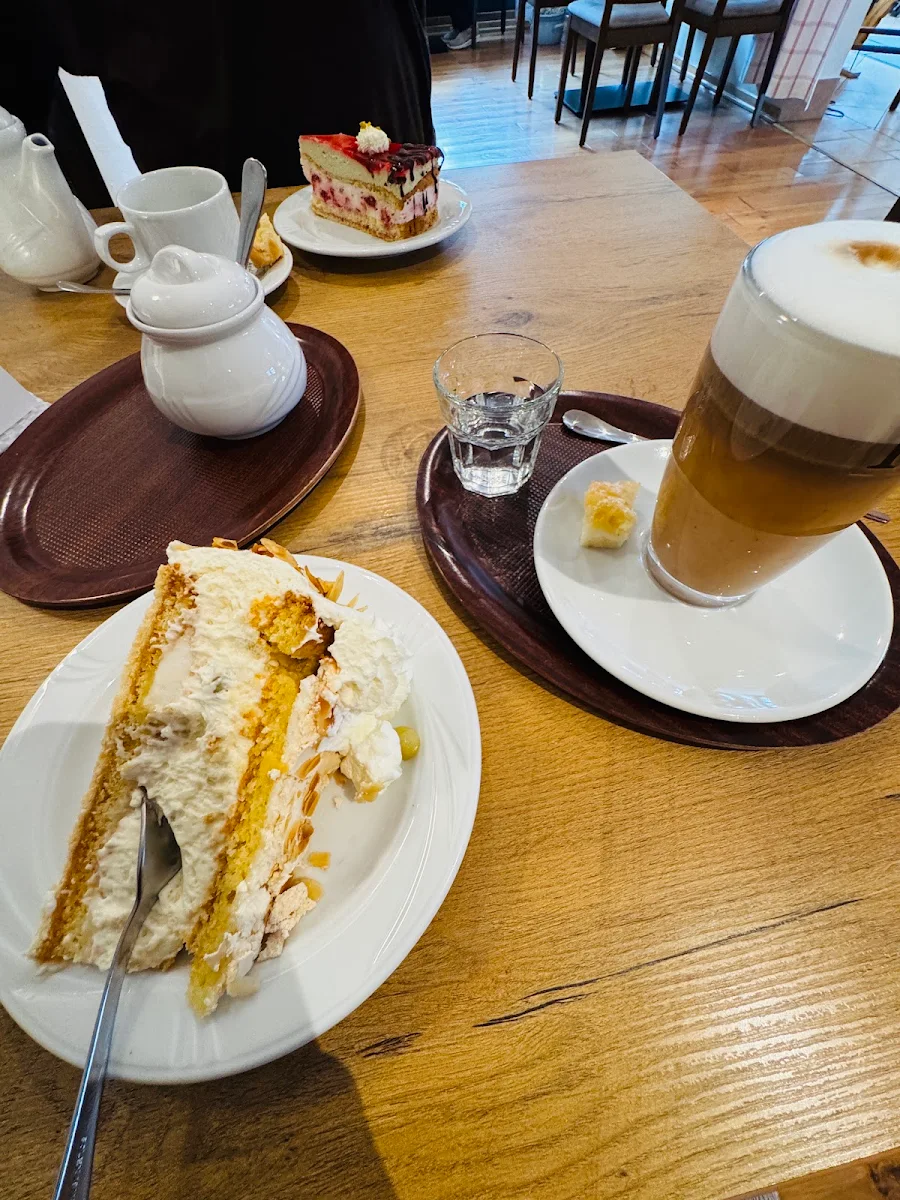 Essen und Trinken photo 3