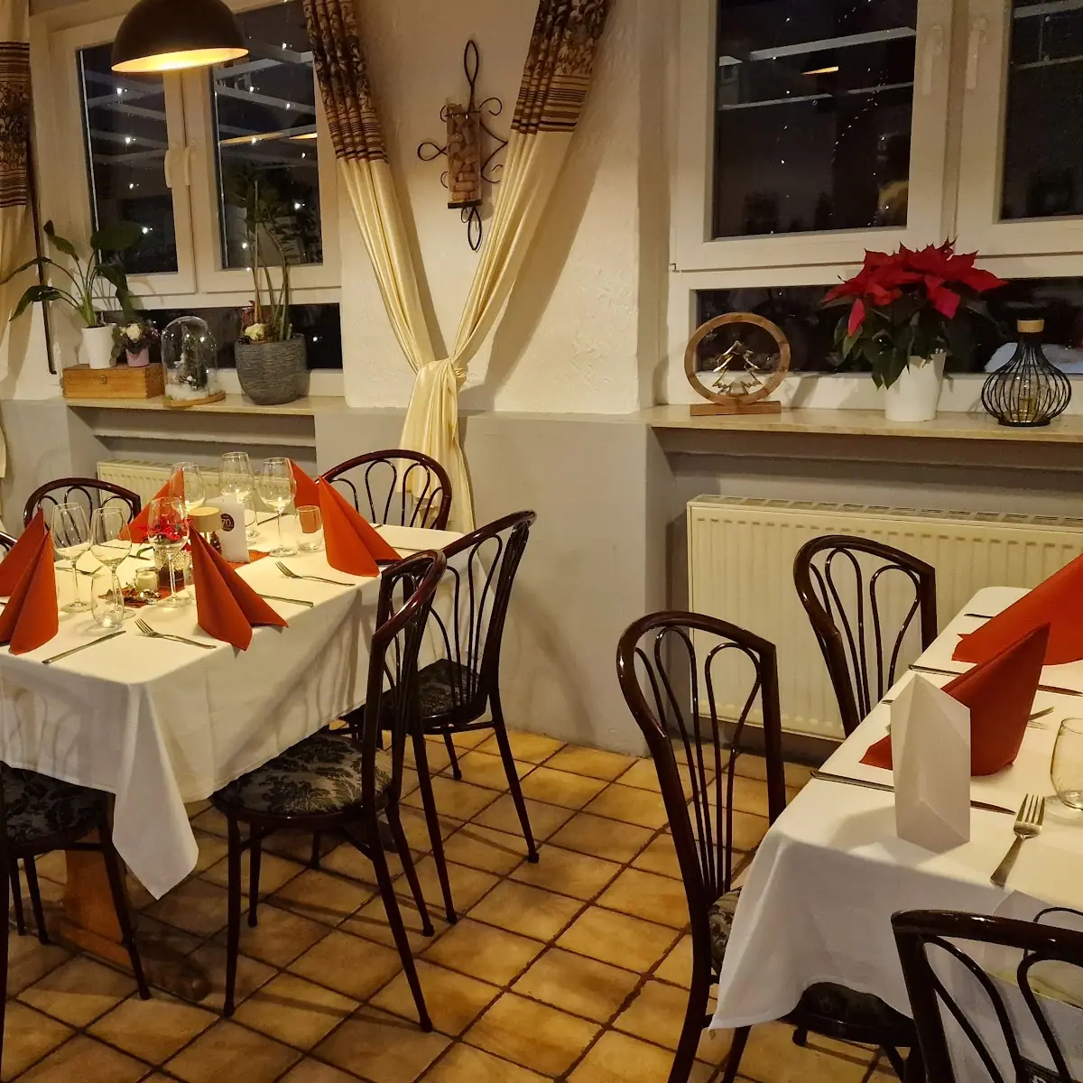 Atmosphäre, PIZZERIA TONI Liederbach am Taunus