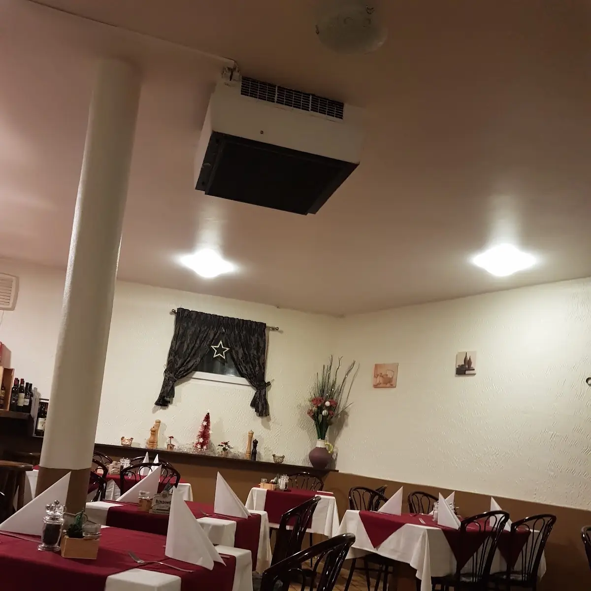 Atmosphäre, PIZZERIA TONI Liederbach am Taunus