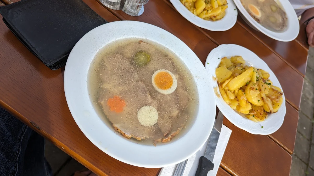 Essen und Trinken photo 3