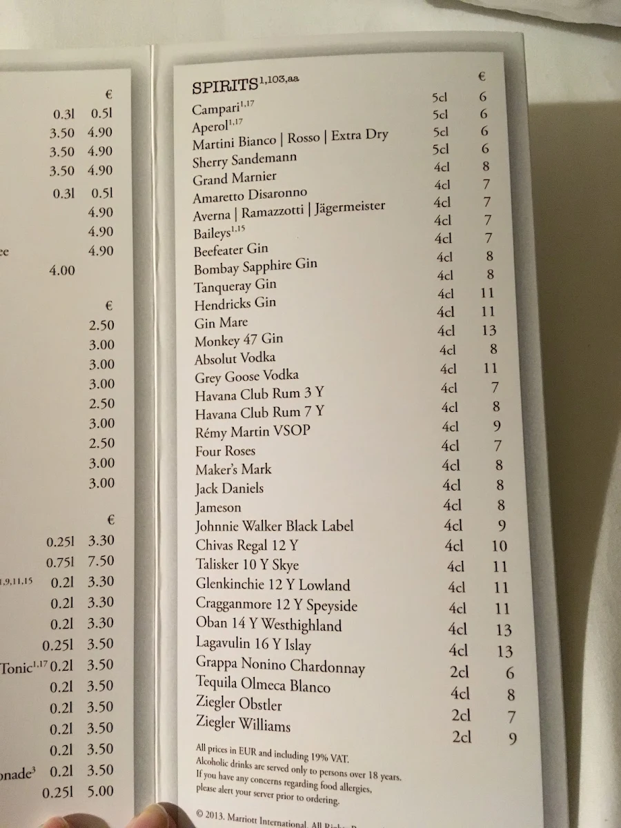 Speisekarte, Kitchen & Bar at Courtyard