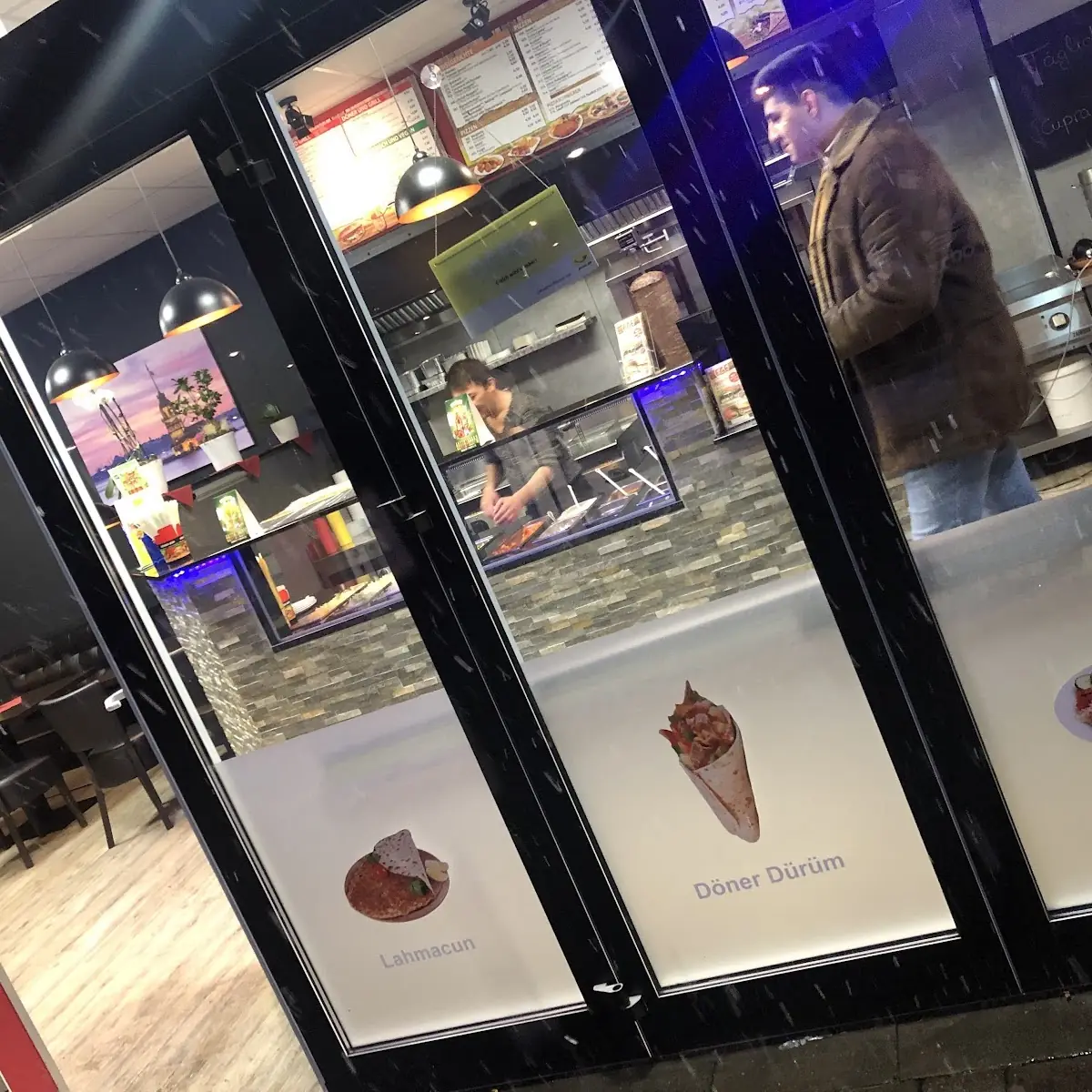 Atmosphäre, Ege Kebab/Döner und Pizzahaus