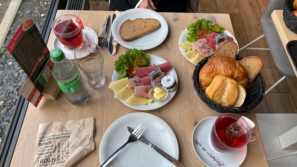 Essen und Trinken photo 3