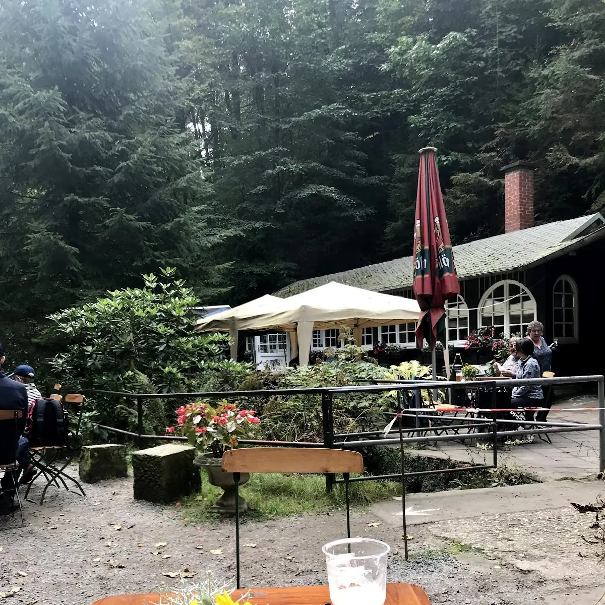 Atmosphäre, Gasthaus Waldidylle
