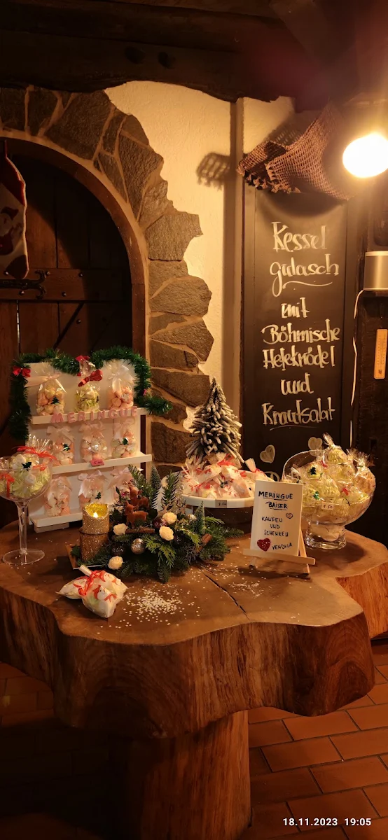 Speisekarte, Hasenpfeffer und Windbeutel