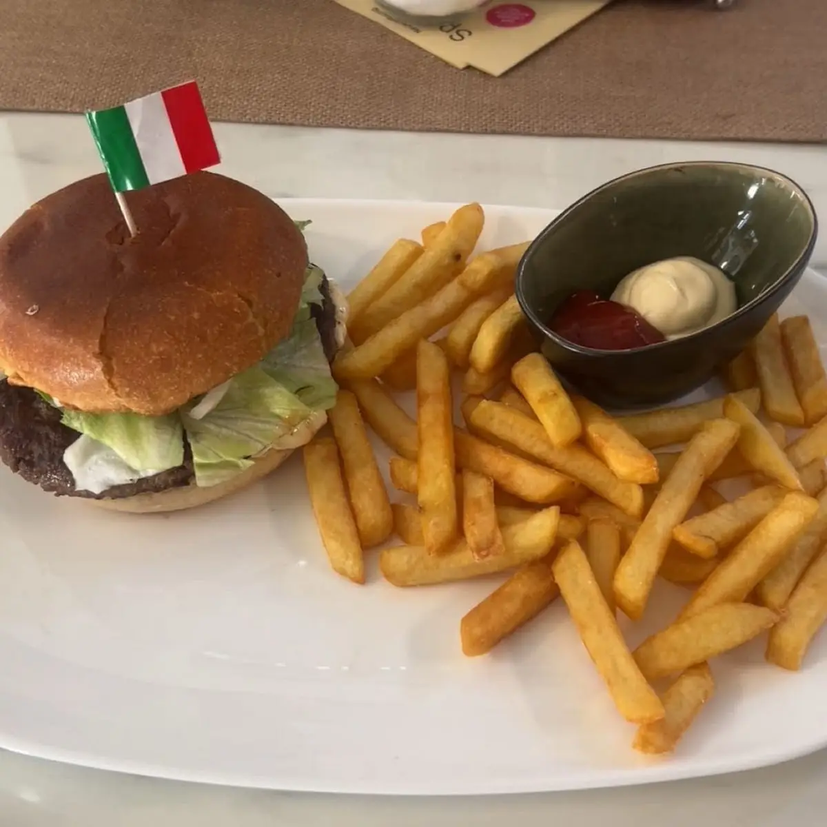 Essen und Trinken, Pizzeria SAPORI del SUD da Angelo e Sara