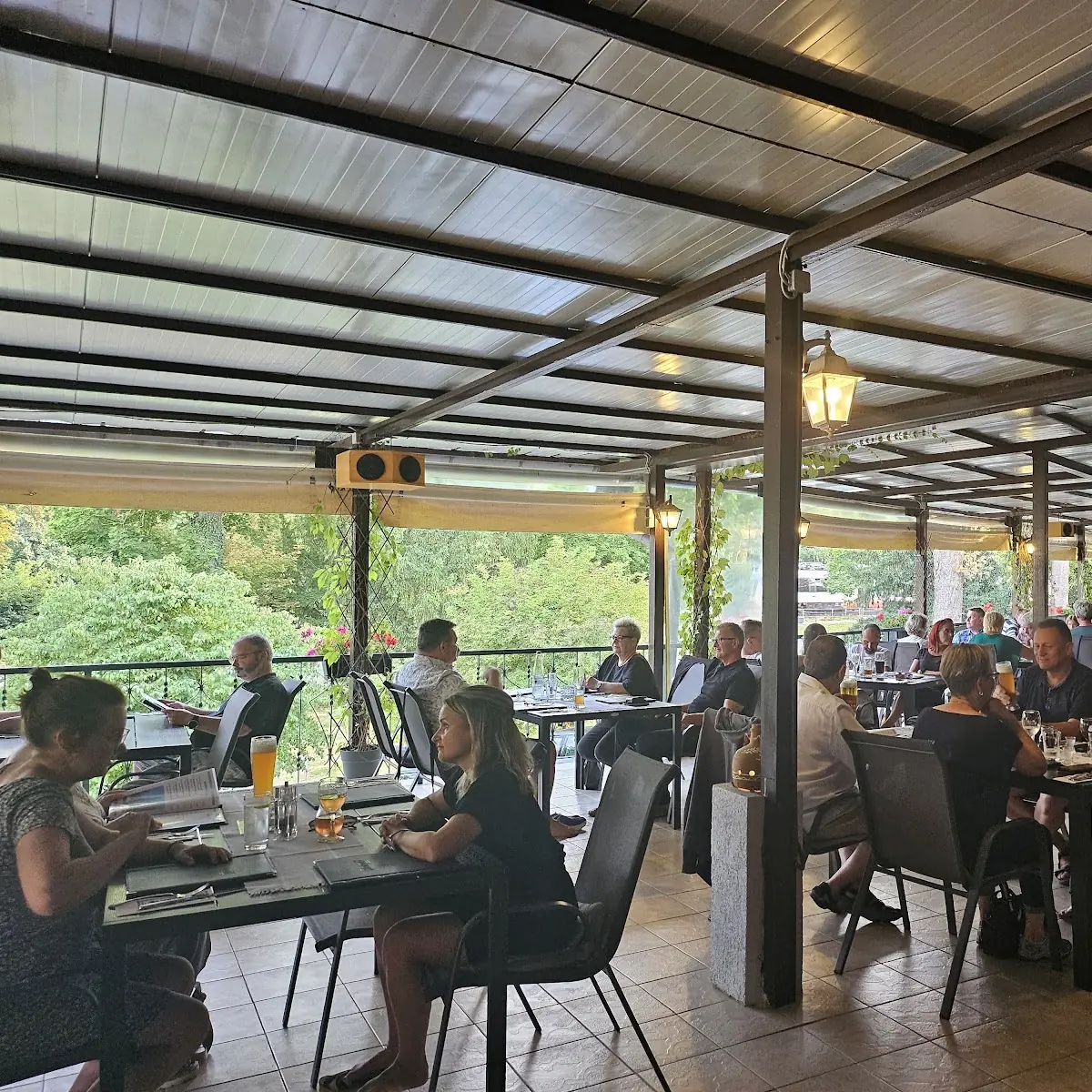 Atmosphäre, Restaurant Rhodos