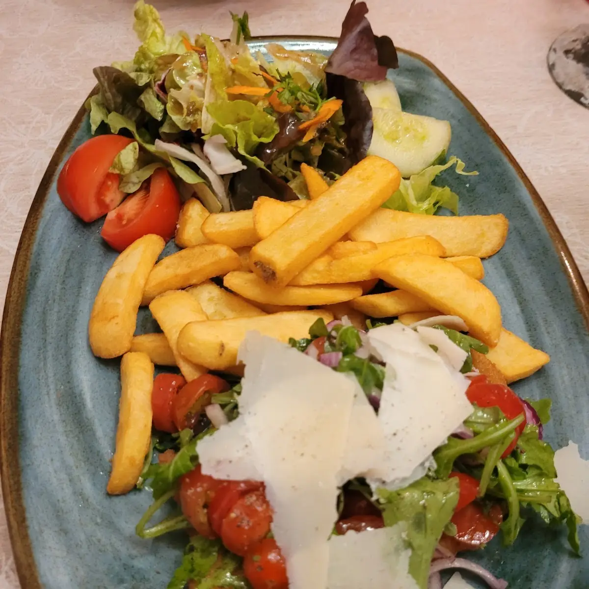 Essen und Trinken, Toni's Pizzeria