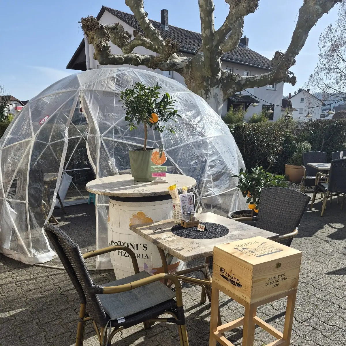 Atmosphäre, Toni's Pizzeria