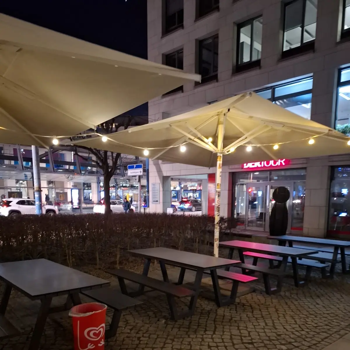 Atmosphäre, Imbiss Curry24