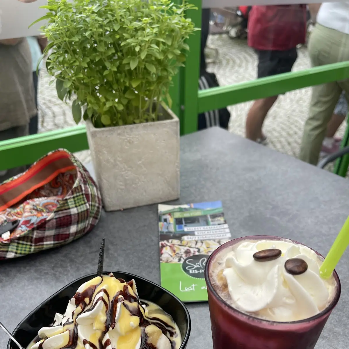 Essen und Trinken photo 1