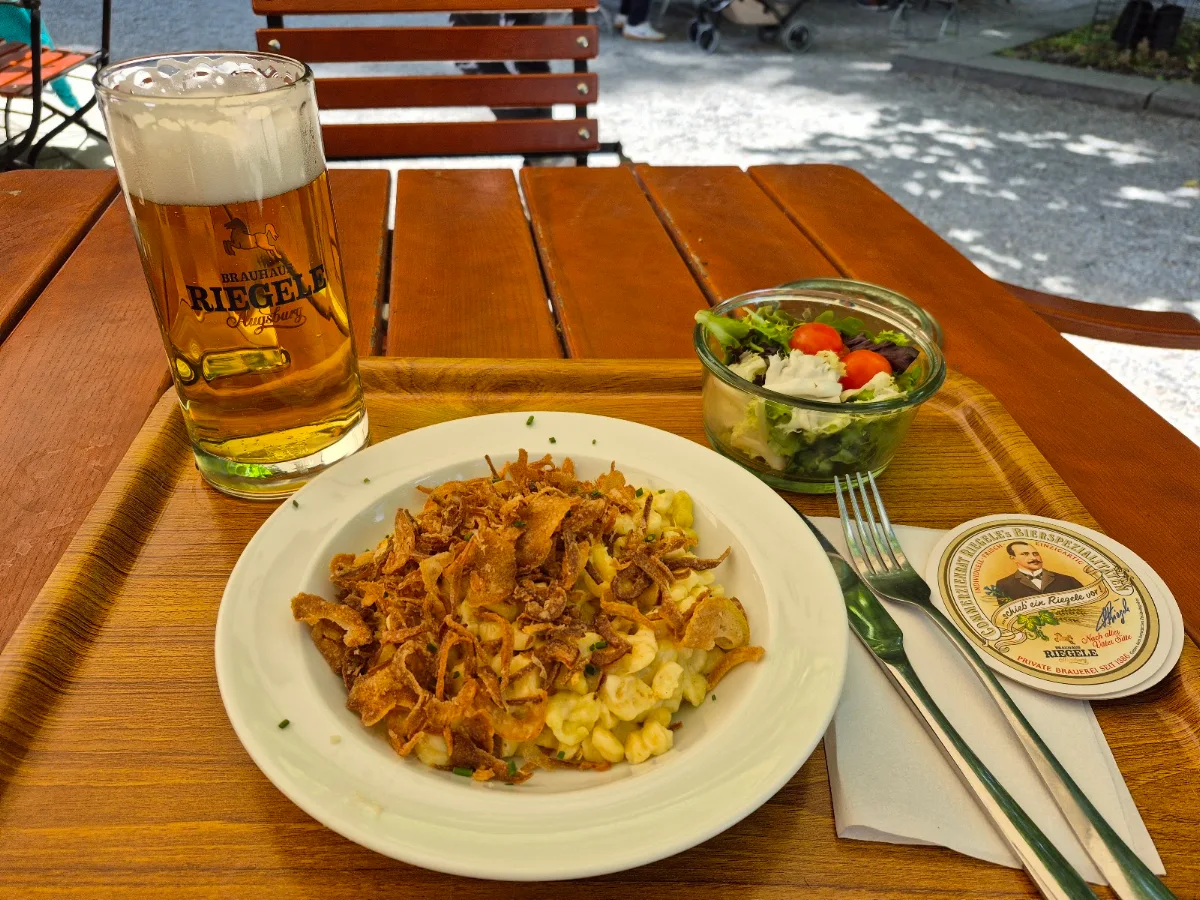 Essen und Trinken, Riegele Biergarten