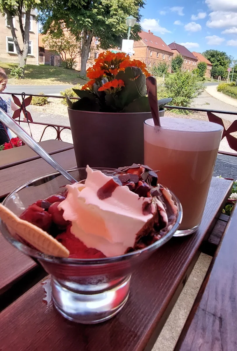 Essen und Trinken, Mocca Milch Eisbar