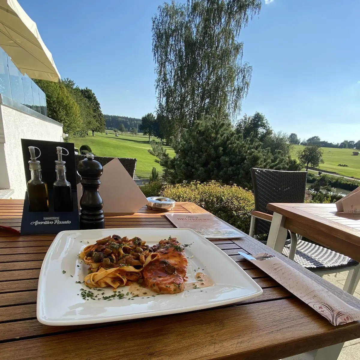 Essen und Trinken photo 3