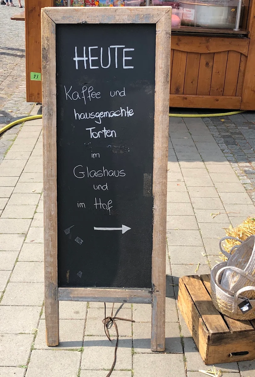Speisekarte, Juttas Gartencafe‘