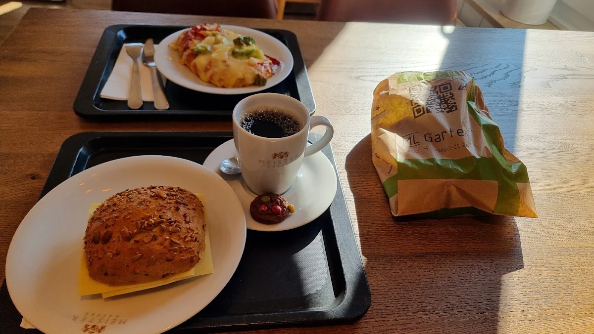 Essen und Trinken photo 2