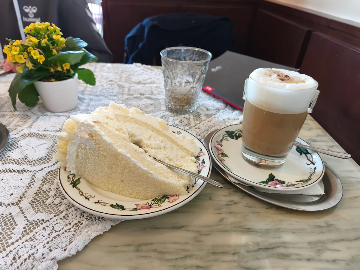 Essen und Trinken photo 3