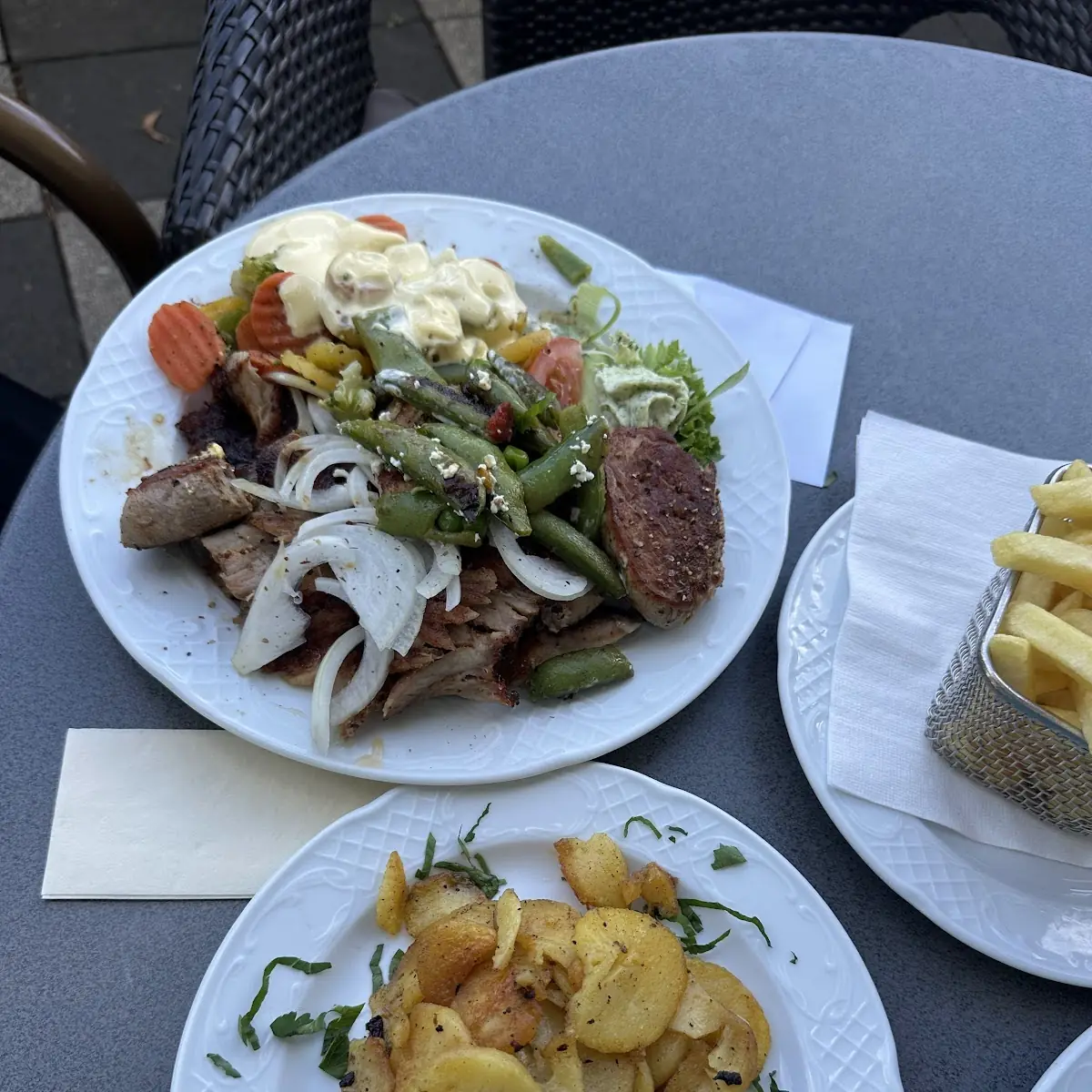 Essen und Trinken photo 3
