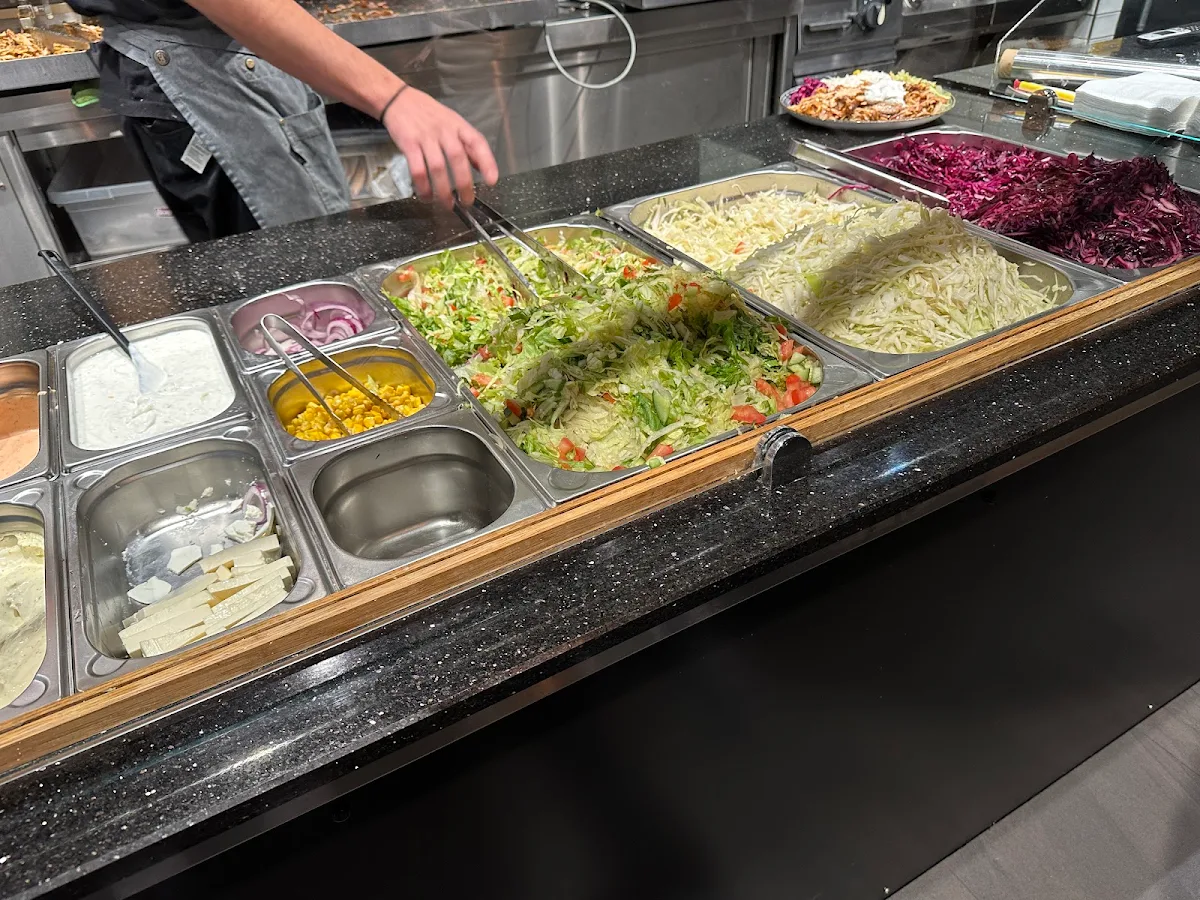 Atmosphäre, LOKAL döner, meat & more