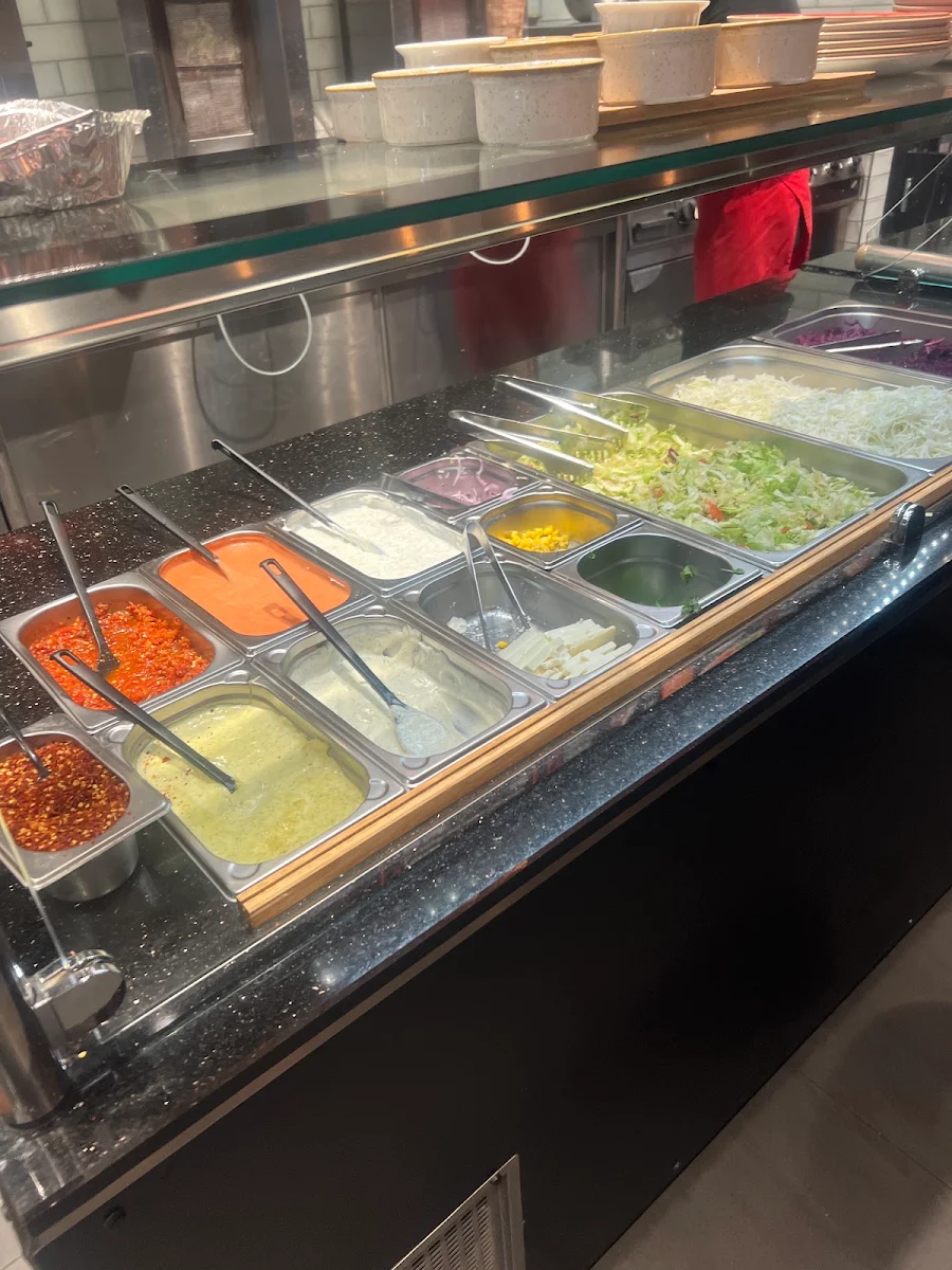 Atmosphäre, LOKAL döner, meat & more