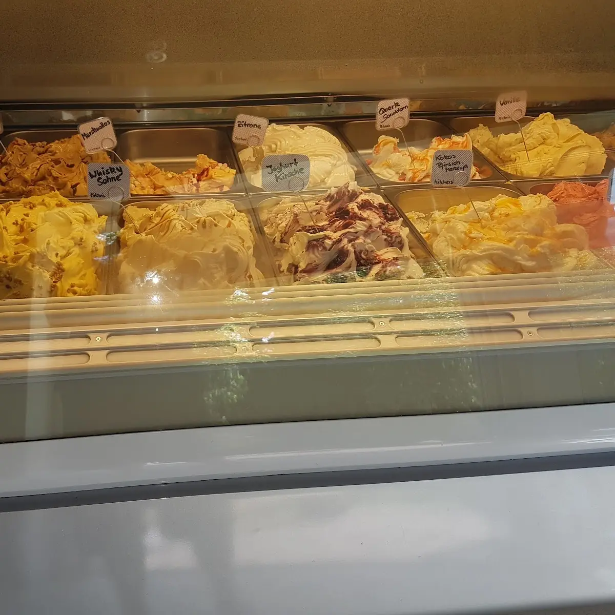 Atmosphäre, Eiscafé Glassissimo