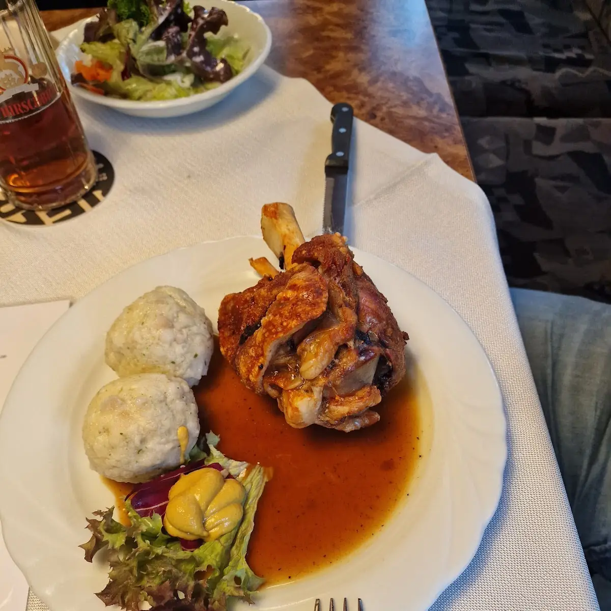 Essen und Trinken, Hornstüble