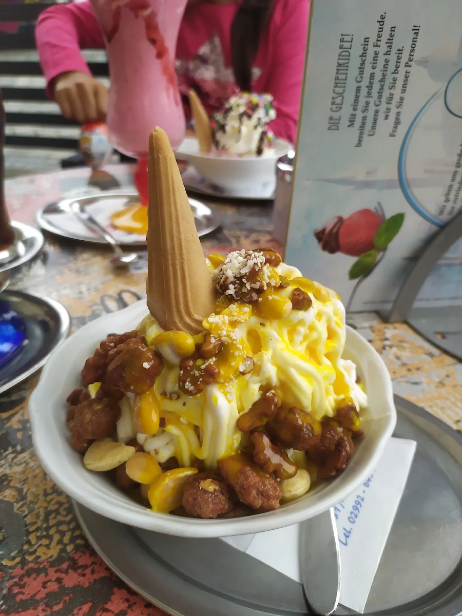 Essen und Trinken, Eiscafé Venezia